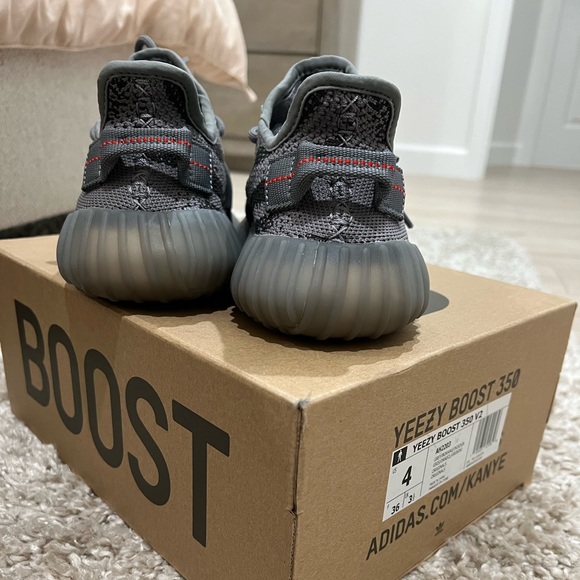 2017 Yeezy Boost 350 V2 'Beluga 2.0' - Picture 7 of 9
